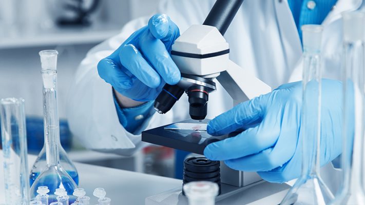 Xét nghiệm ADN để làm rõ quan hệ huyết thống cha con