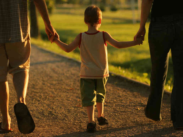 Quyền và nghĩa vụ của cha mẹ và con sau khi ly hôn